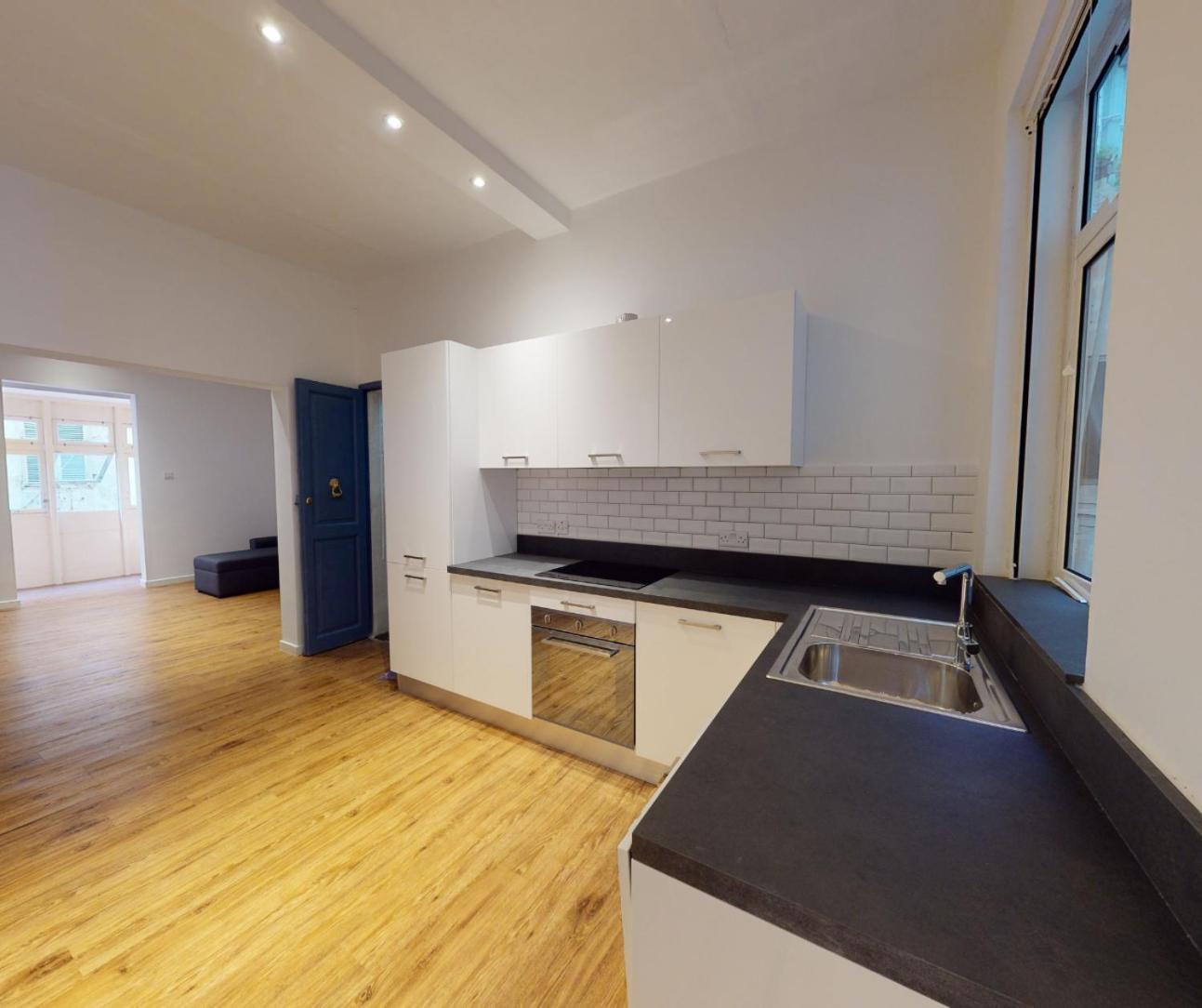 Central And Modern Valletta Flat Exterior photo